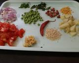 A picture of step 2 of Sooji Upma.