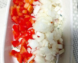 Foto del paso 2 de la receta: Pimientos tricolor rellenos con pavo y queso azul