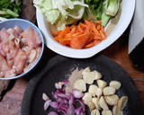 Foto langkah ke 1 dari resep Bihun Goreng Ayam.