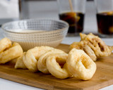 Foto del paso 1 de la receta: Calamares en tempura con mayonesa de wasabi