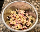 Foto del paso 3 de la receta: Pastel salado con queso y aceitunas