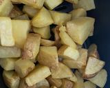Foto del paso 1 de la receta: Patatas bravas en airfryer