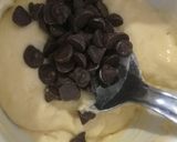Foto del paso 2 de la receta: Mug cake limón y chips de choco (sin azúcar, manteca ni aceite)