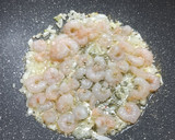 Foto del paso 1 de la receta: Tallarines de espinaca a la marinera