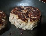 Foto del paso 1 de la receta: Hamburguesa de Ternera con Philadelphia y cebolla caramelizada