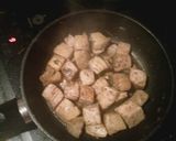 Foto del paso 7 de la receta: Cubitos de atún sobre manto verde