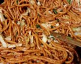 Foto langkah ke 4 dari resep Mie Lidi Goreng Maknyus.