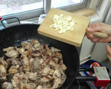 Foto del paso 2 de la receta: Conejo al ajo y tomillo