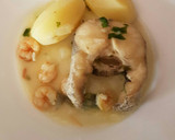 Foto del paso 7 de la receta: Merluza en salsa verde con gambas