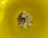 Foto del paso 1 de la receta: Ensalada de tomate y aliño crujiente