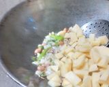तिरंगा पोहा (tiranga poha recipe in Hindi) रेसिपी चरण 2 फोटो