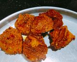 A picture of step 1 of Aloo wadi Sabzi.