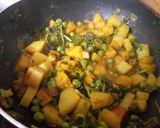 A picture of step 3 of Aloo Methi.