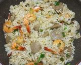 Foto langkah ke 4 dari resep Nasi Goreng Thailand Simple.