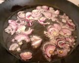 Filézett csirkecomb serpenyőben sült krumplival recept fázis 1 fotója