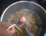 Foto langkah ke 4 dari resep Bakso sapi.
