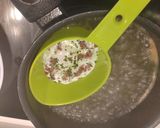 Foto del paso 4 de la receta: Huevos rotos con coles de Bruselas