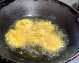 A picture of step 4 of Sabudana Vada.
