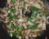 Foto del paso 3 de la receta: Cola de rape en salsa