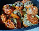 Une image de l'étape 14 de Tomates farcies sur un lit de pommes de terre 🍅🥔🍴.