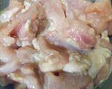 Foto langkah ke 2 dari resep Chicken Karaage (Ayam Goreng Ala Jepang) beserta tips.