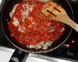 Foto del paso 2 de la receta: Espagueti con atún encebollados