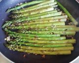 Sült spárga és bacon májas recept fázis 3 fotója