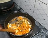 A picture of step 5 of Afgani Pulao.