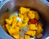 A picture of step 2 of Ripe Mango Curry.