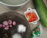 Foto langkah ke 1 dari resep Kokor Timun (makanan khas Kalimantan Timur).