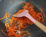 Foto langkah ke 2 dari resep Bibimbab MaLing Luncheon Meat.