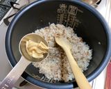A picture of step 2 of Chinese Nanjing Rice Shaomai.