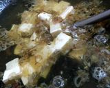 Foto langkah ke 4 dari resep Sayur bening oyong bumbu iris simple.
