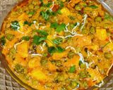 A picture of step 8 of Matar Paneer.