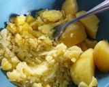 Foto langkah ke 2 dari resep Stik Kentang.