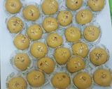 A picture of step 2 of Basan ke ladoo.