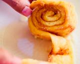 কাঠবাদাম আর দারুচিনি রুটি (Almond-cinnamon bun) রেসিপির ধাপ 3 ছবি