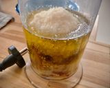 Foto del paso 3 de la receta: Quesadilla crispy chicken con salsa césar y guacamole casero