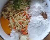 Foto langkah ke 2 dari resep Bakwan mie.