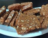 A picture of step 2 of Groundnut candy.