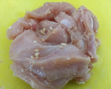 Foto del paso 5 de la receta: Sánguche/Sándwich de pollo al limón con papas fritas