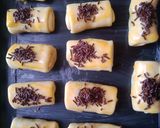 Foto langkah ke 7 dari resep Bolen Pisang Coklat.