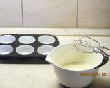Zöldséges, kolbászos muffin recept fázis 1 fotója