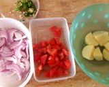 A picture of step 1 of Matar Aloo Curry/ Pea & Potato Curry🍜.