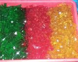 Foto langkah ke 3 dari resep Agar-agar Mozaik.