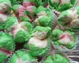 Foto langkah ke 9 dari resep Bolu kukus mekar.