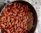 A picture of step 1 of Dhaba style spicy Rajma Beans Masala curry.