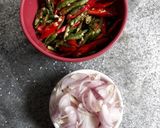 Foto langkah ke 3 dari resep Tumis Buncis Teri Pedas.