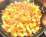 Foto del paso 4 de la receta: Quinoa salteada con verduras y salsa de soja