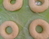 Foto langkah ke 4 dari resep Donat Empuk Simple No Ulen.